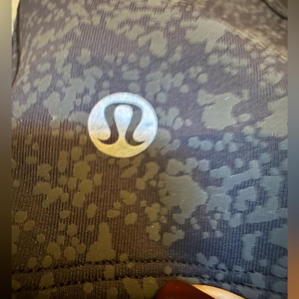 Lululemon X Peloton Energetic cropped top/ sports bra. Size small. NWOT - Picture 2 of 11